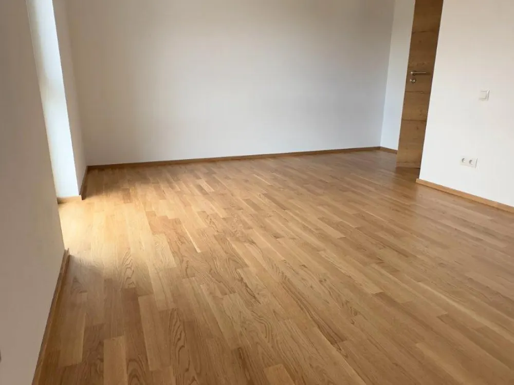 Traumhafte Neubauwohnung mit Luxus-Küche & 2 TG-Stellplätzen
