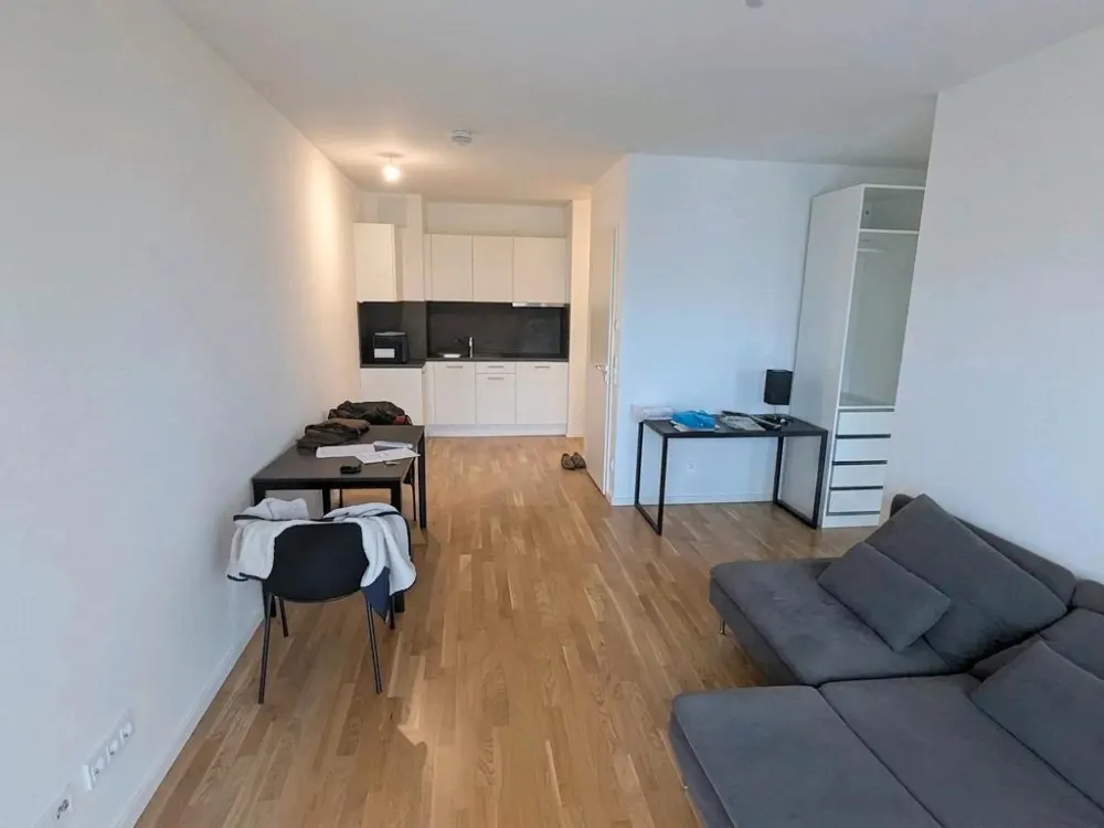 1,5 Zimmer Wohnung in Top-Lage mit exzellenter Anbindung(ab 1.10)
