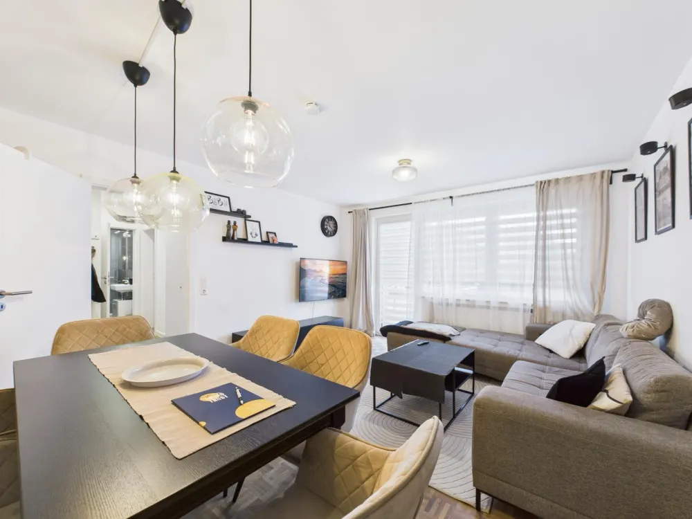 Bezugsfertige 3-Zimmer-Wohnung, voll möbliert & modern ausgestat