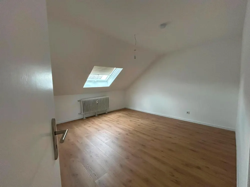 Erstbezug NK-Furpach: Sanierte 2-Zimmer-Wohnung, 67m²