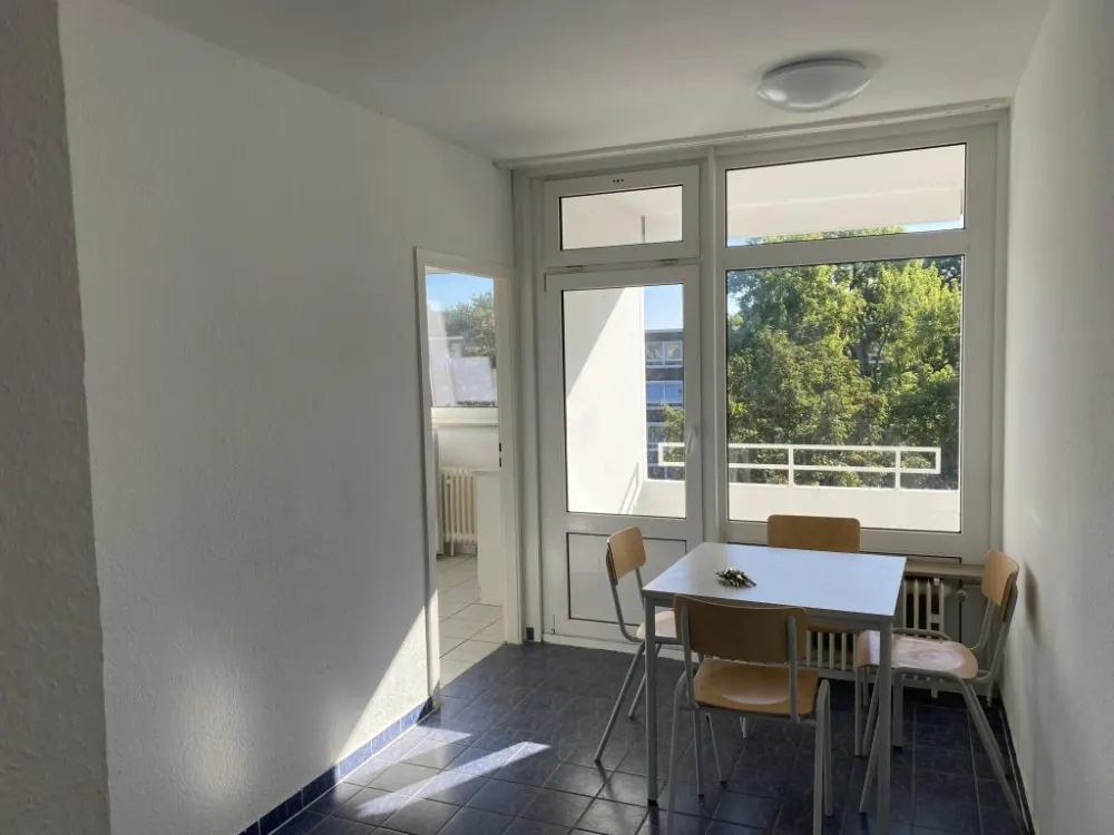 ! Preisknaller ! 3-Zimmer KDB mit Balkon