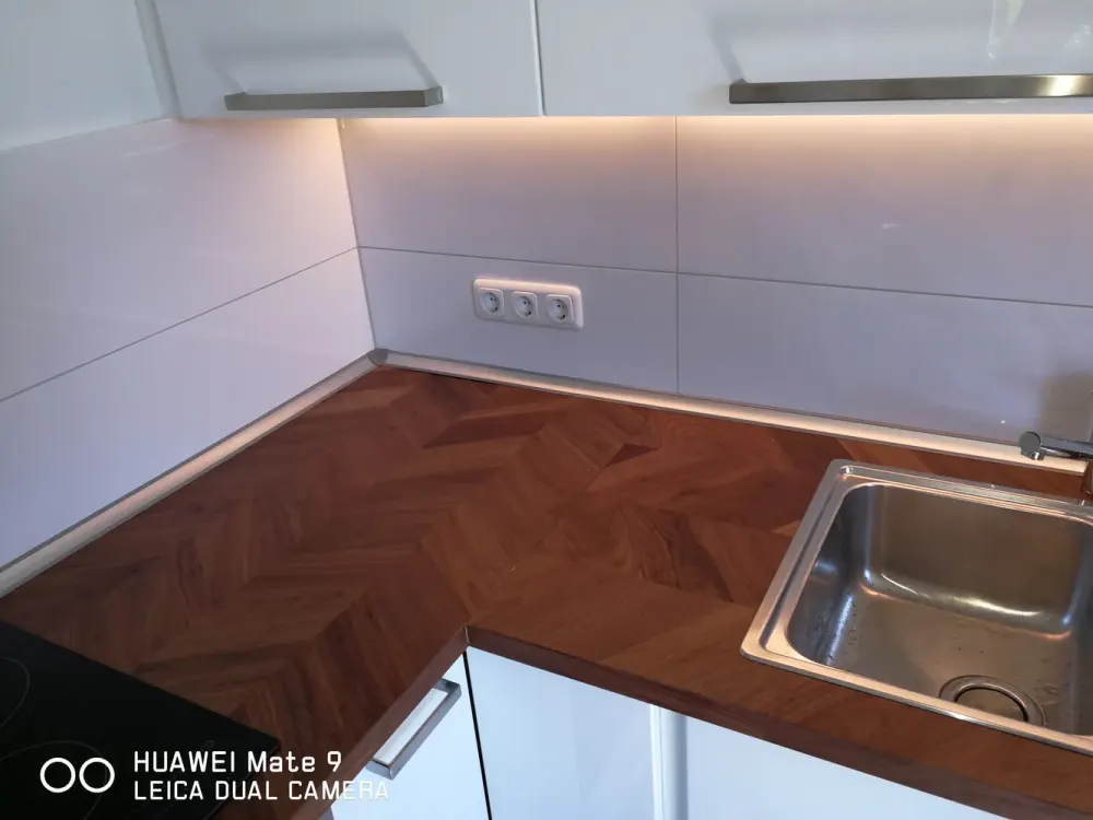 Schöne 3-Zi.-Wohnung + Balkon in Toplage (Nähe Cinestar / Huawei)