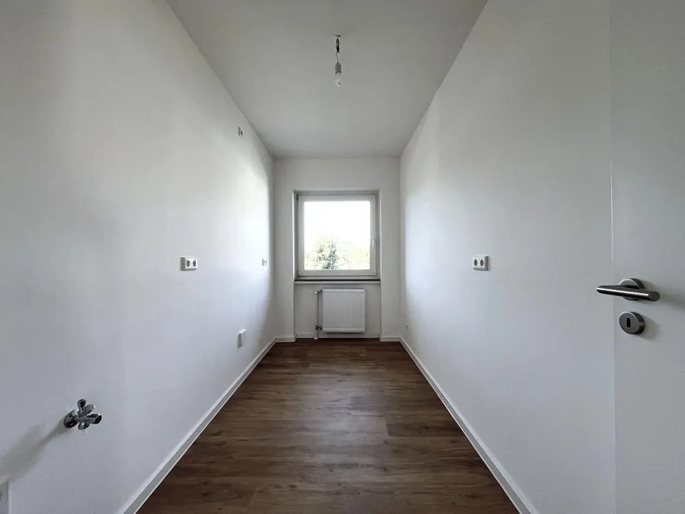 Frisch sanierte 3 Zimmer-Wohnung !