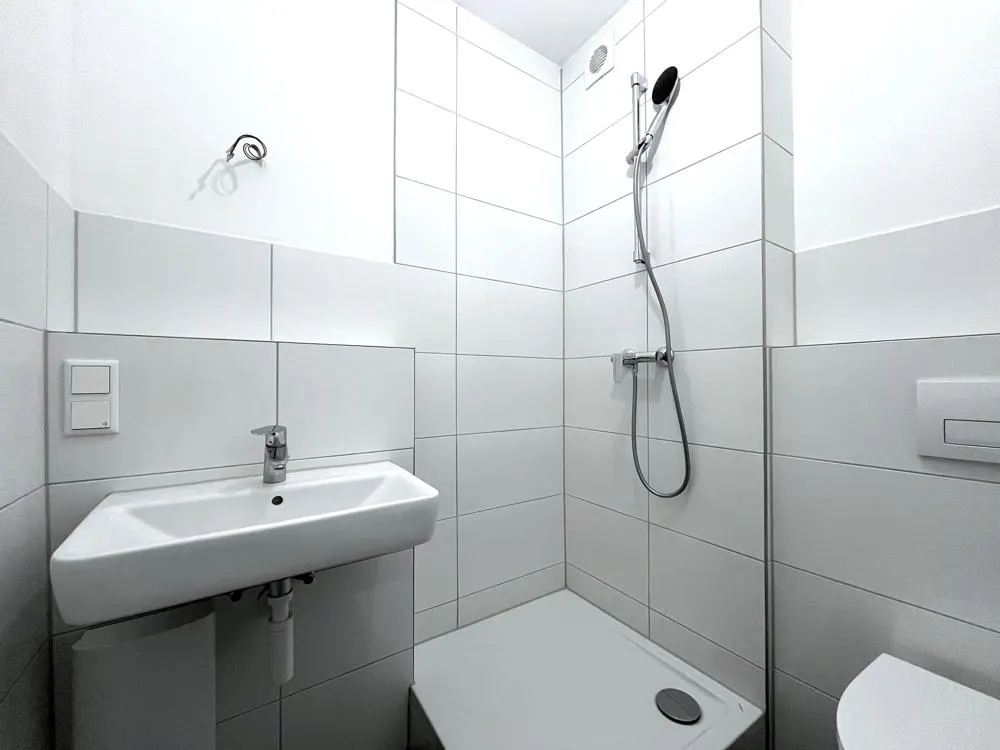Frisch sanierte 3 Zimmer-Wohnung !