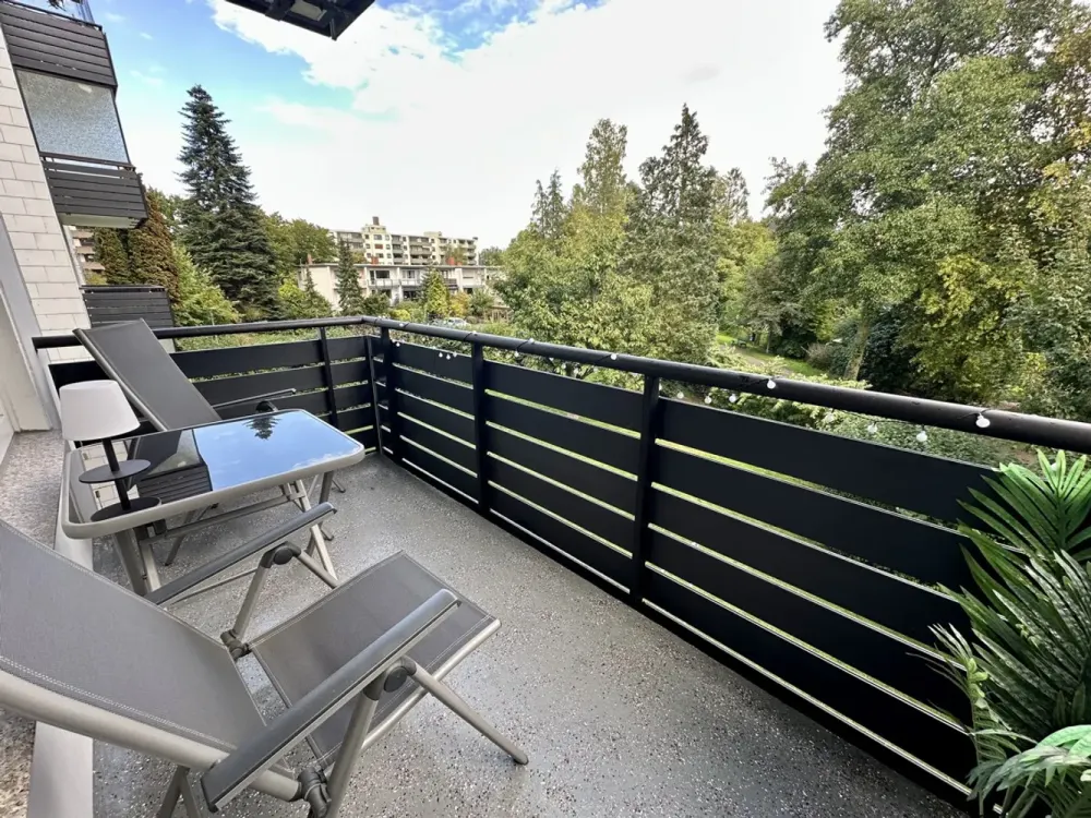 Findorff: Moderne, ruhige und helle 1 Zimmer Wohnung mit Balkon und Einbauküche
