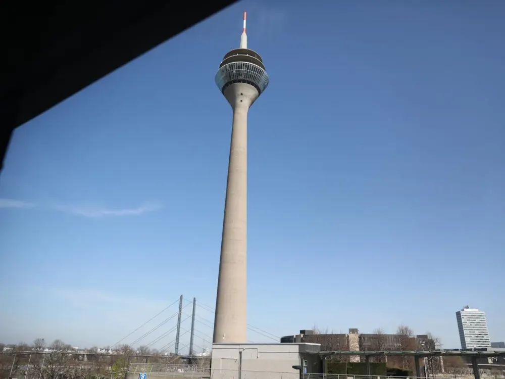 RHEINBLICK im HAFEN - PORTOBELLO-HAUS -, HELL-MODERN-CHIC