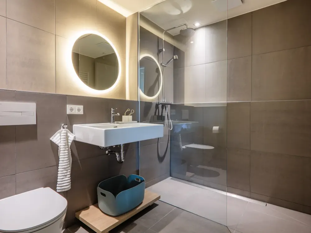 Möblierte 3-Zimmer Wohnung Large mit exklusiven Annehmlichkeiten: Dachterrasse, Fitness & mehr