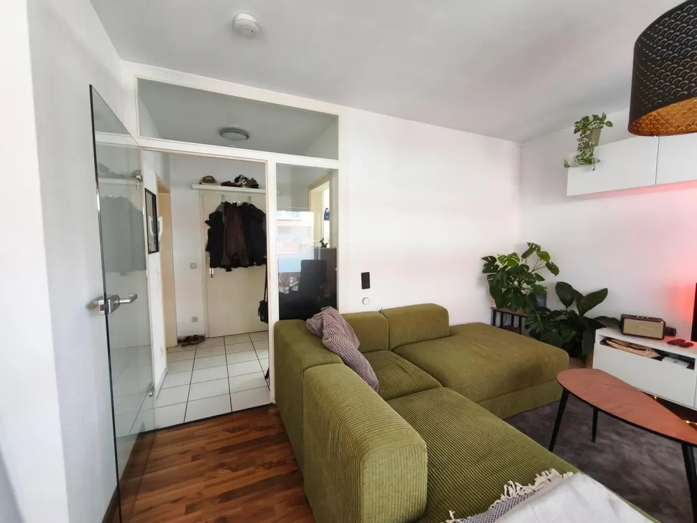 Cozy 2-Room Single Apartment with Central Location in Troisdorf