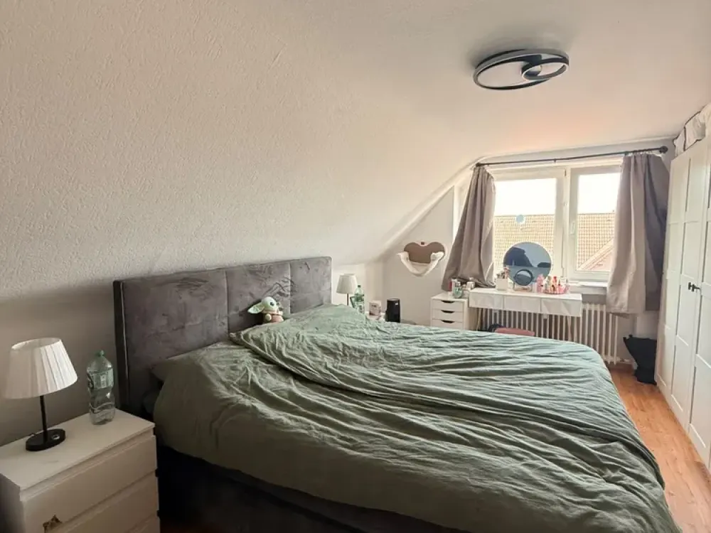 Bright Two-Room Apartment in Hürth