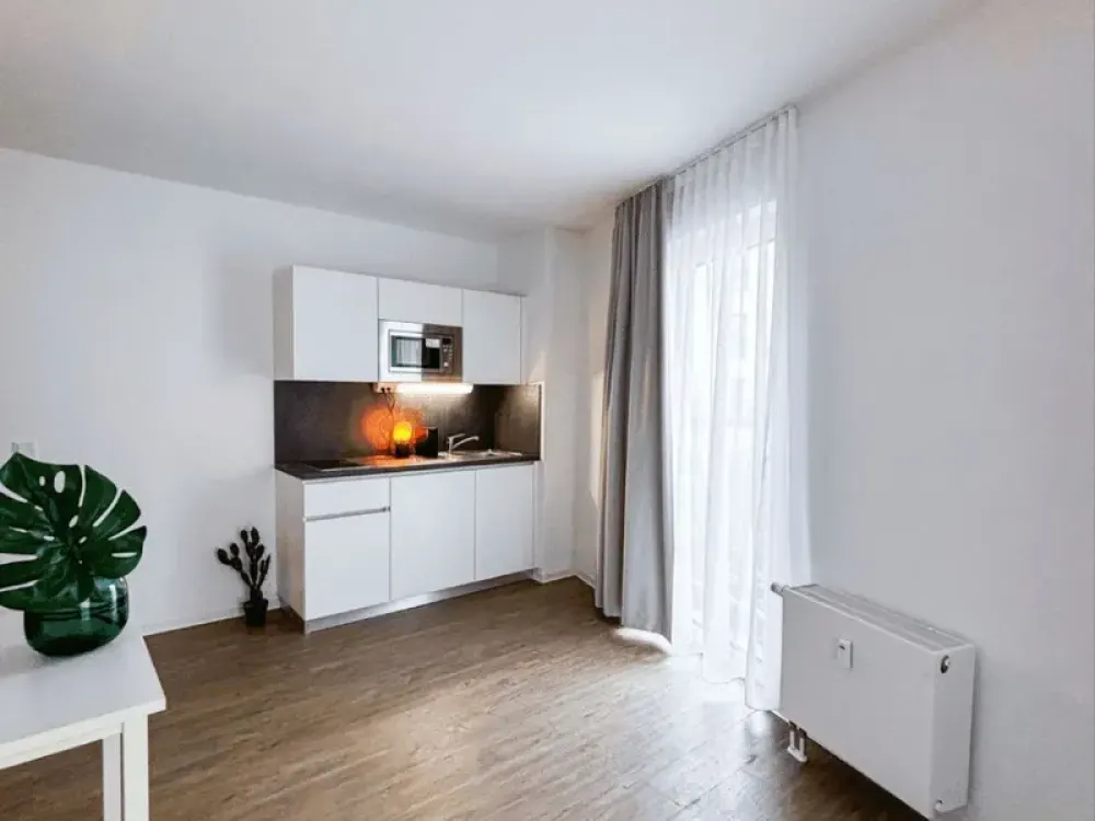 Fully Furnished Shared Room - Timelessly Modern in Köln Kalk