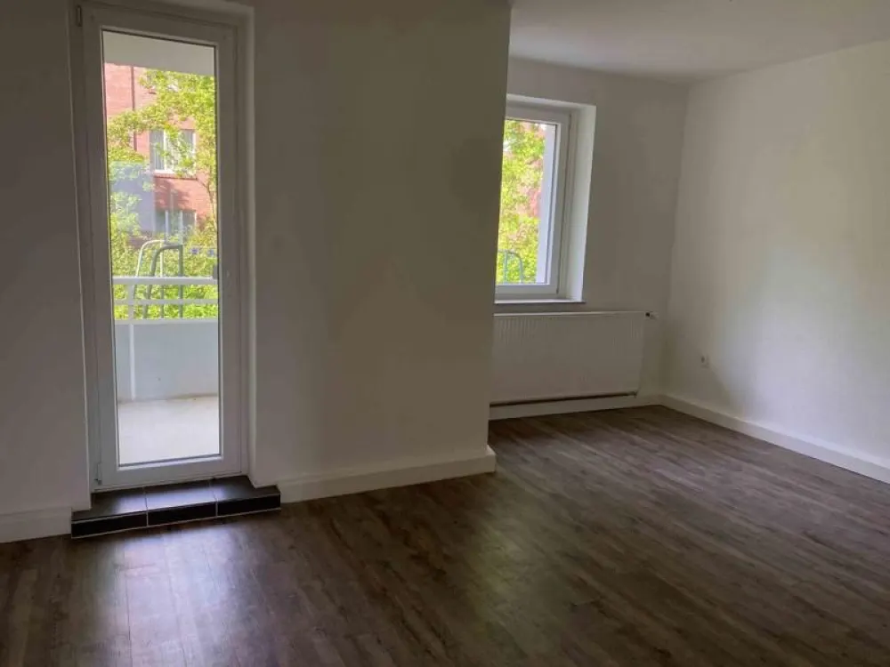 Helle 2-Zimmer-Wohnung mit Balkon