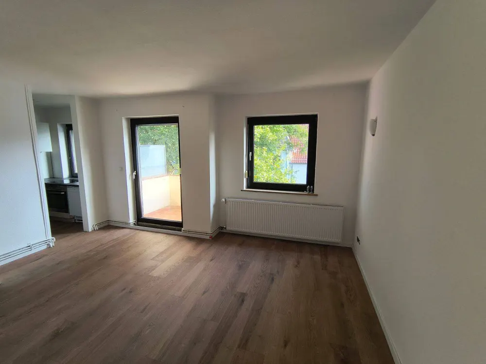 Frisch saniertes 1-Zimmer-Apartment mit Südost-Balkon, Erstbezug nach hochwertiger Sanierung in der Bremer Neustadt