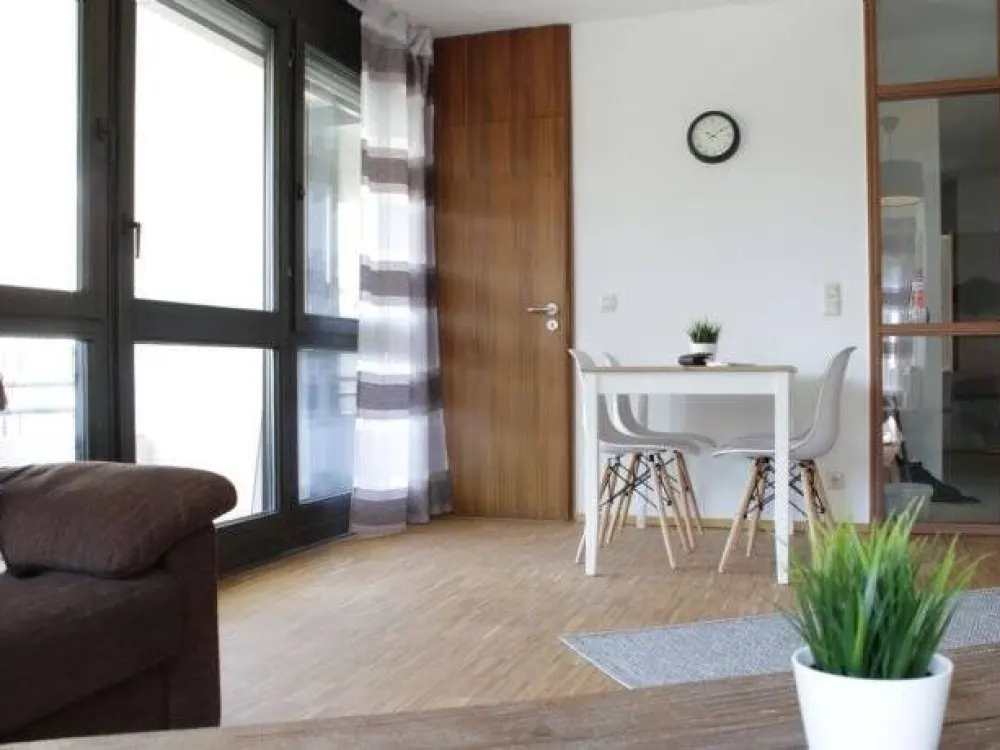 2-Zimmerwohnung exclusiv möbliert Nürnberg Röthenbach Nähe Stein