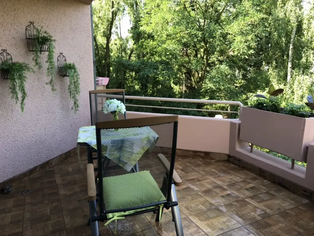 10 Min. zu Fuß zum Ku'damm, wunderschöne, helle 3-Zimmer-Wohnung mit Balkon u. Tiefgarage, 14193