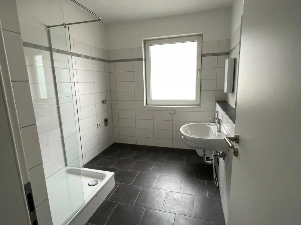 2 1/2 Zimmer komplett modernisierte Wohnung in Hagen Haspe