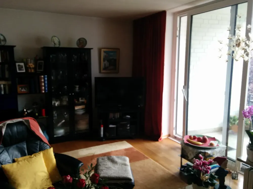 Helle zentral gelegene 2 Zimmerwohnung 60m² mit Balkon und Einbauküche