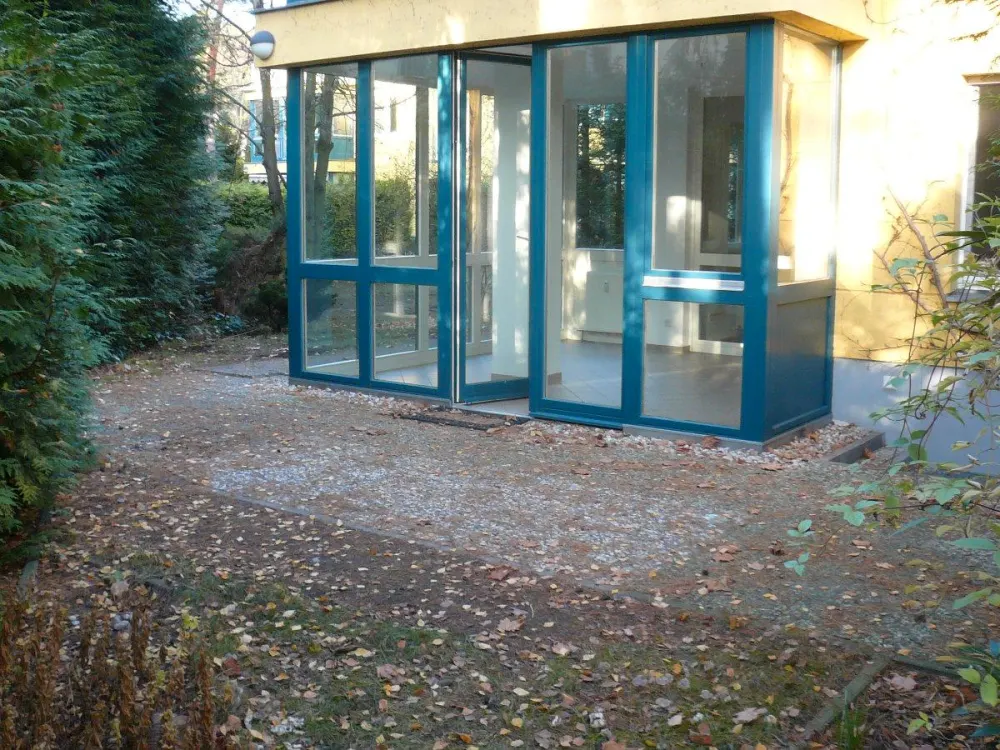 Schöne 3-Zimmer-Wohnung mit Wintergarten und Terrasse