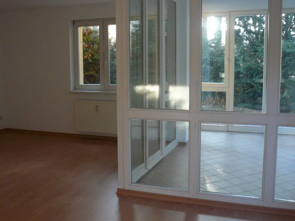Schöne 3-Zimmer-Wohnung mit Wintergarten und Terrasse