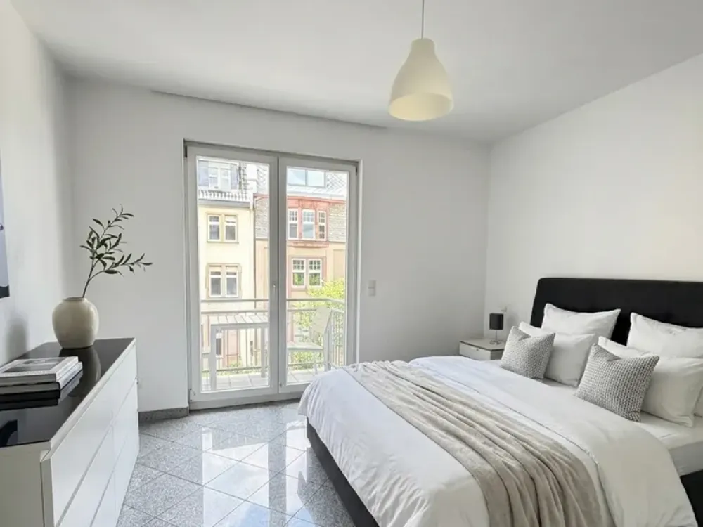 Vollmöblierte 2,5 Zimmer Wohnung Nähe Berger Straße 3.OG Rechts