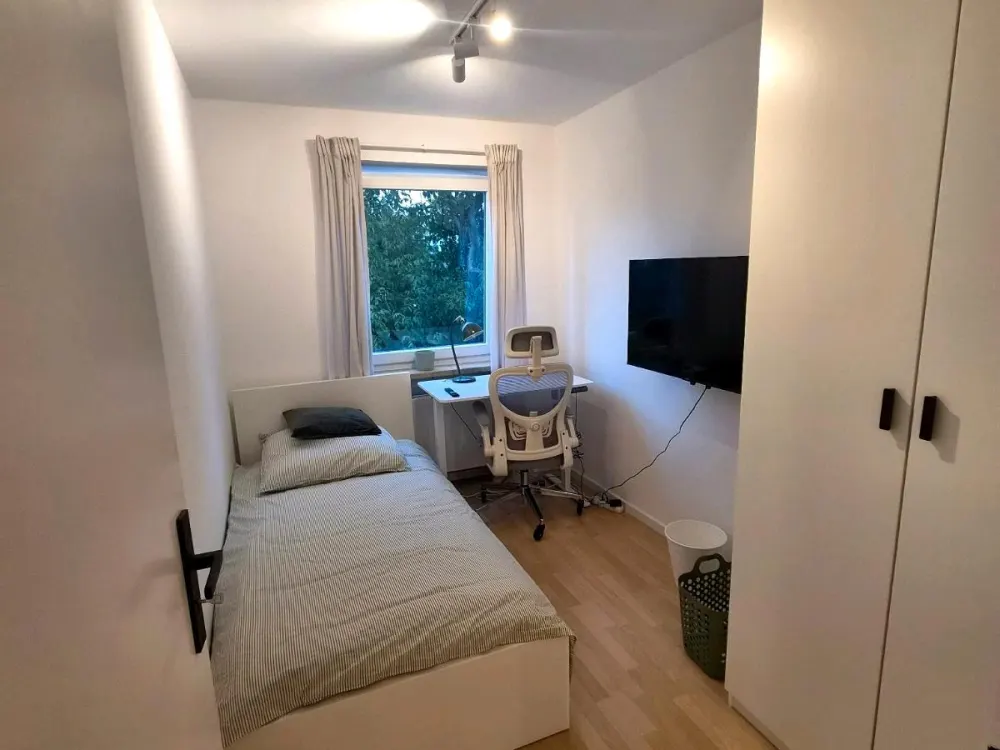 3 Zimmer WG, Erstbezug nach Sanierung