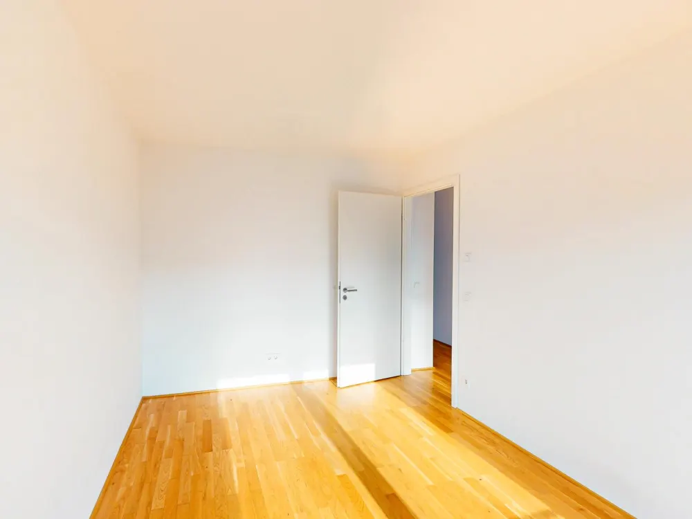 Jetzt UMZUGSBONUS sichern! Hell durchflutete 4-Zimmer-Wohnung mit EBK, Dachterasse und zwei Bädern