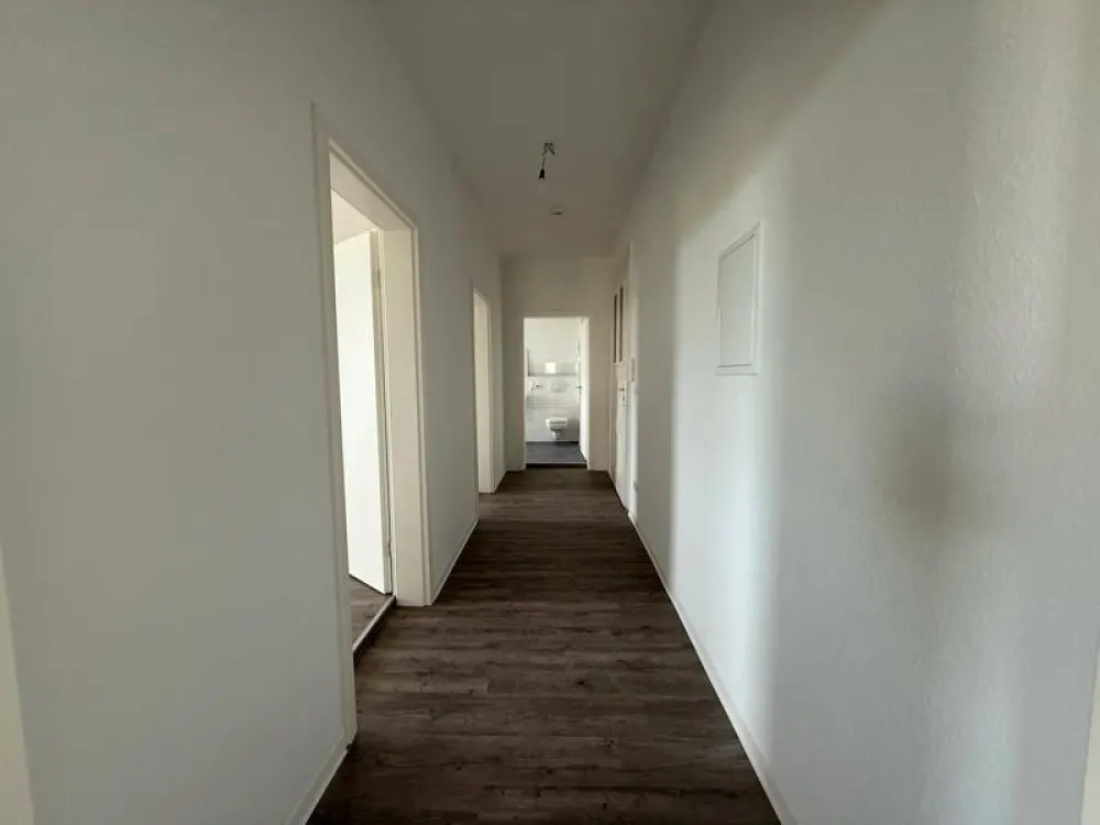 Spacious and Renovated - Your New 2-Room Apartment in Möckern!