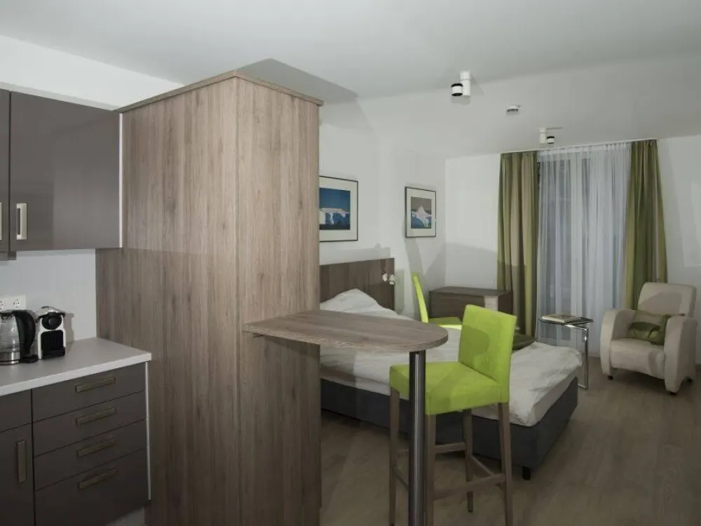 Apartment 4