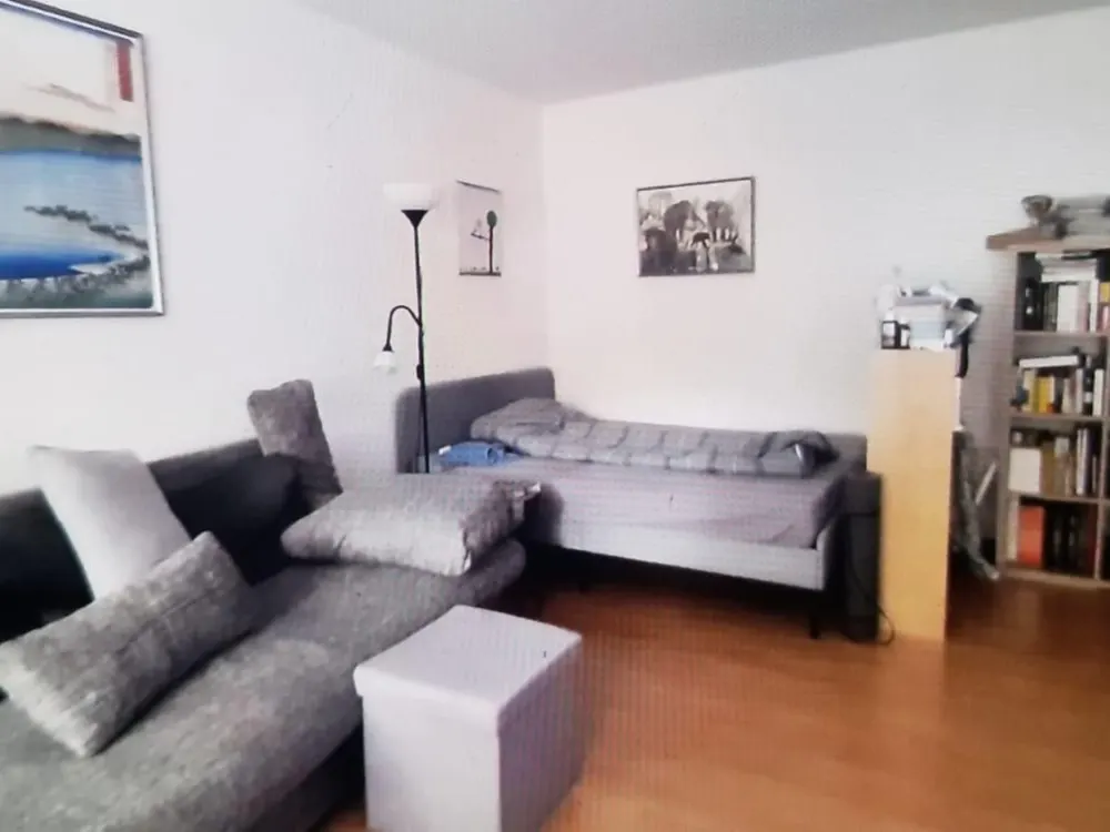 1,5 Raum mit Balkon und eingerichteter Küche und Enbauschrank