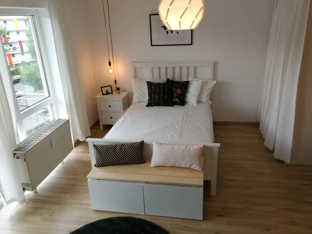 Fully Furnished 1-Room Apartment with Balcony, Near University