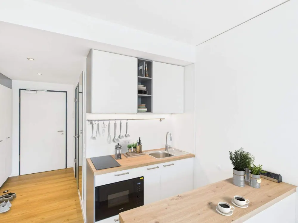 Your Summer in Frankfurt: Furnished Apartment at Campus Riedberg Including Gym | Bigger Bude