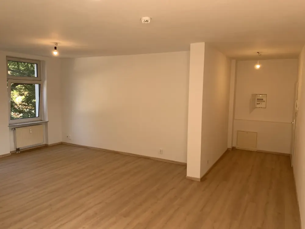 Stylish Living in Erfurt: 2-Room Apartment in Johannesvorstadt