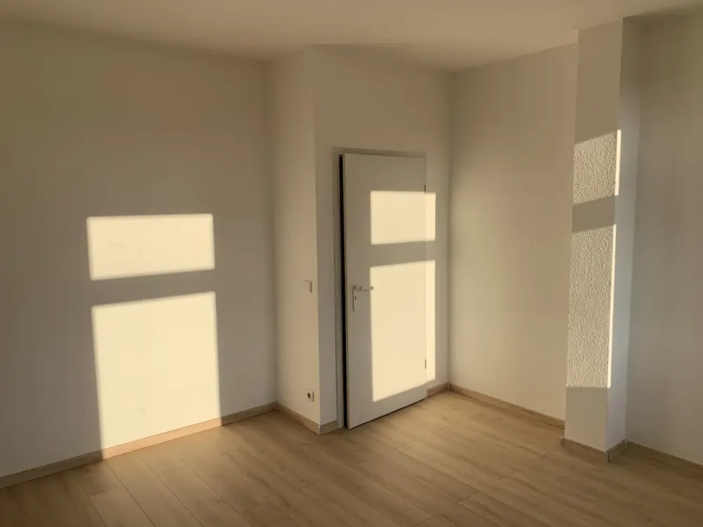 Stylish Living in Erfurt: 2-Room Apartment in Johannesvorstadt