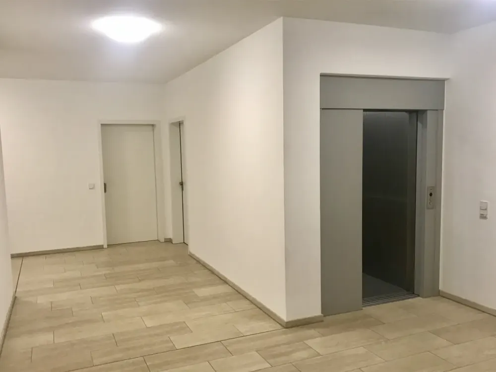 ... VEEDEL LIVING! 106 m² / 3 Zimmer / 2 Bäder / Loggia / Aufzug