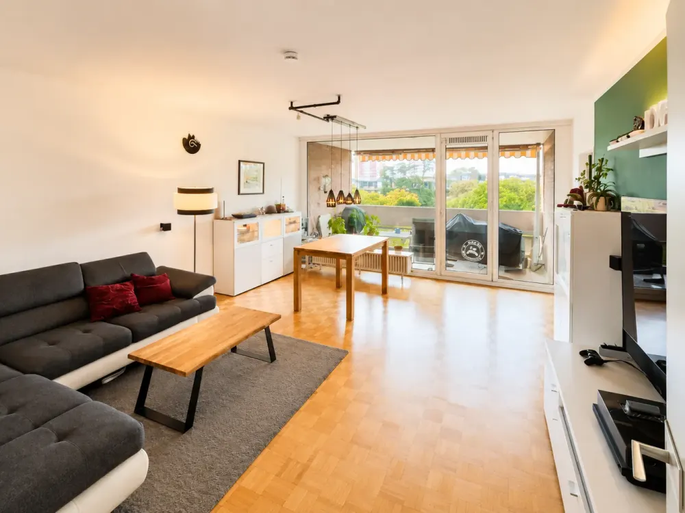 ... VEEDEL LIVING! 106 m² / 3 Zimmer / 2 Bäder / Loggia / Aufzug