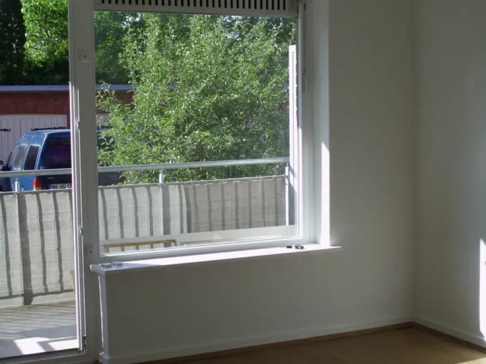 Renovierte 2,5 Zimmer Wohnung, Nähe Studio Hamburg u. EKZ-Tondo