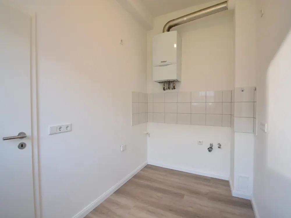 Frisch renoviert! Zentrale 2-Zi-Whg zu vermieten