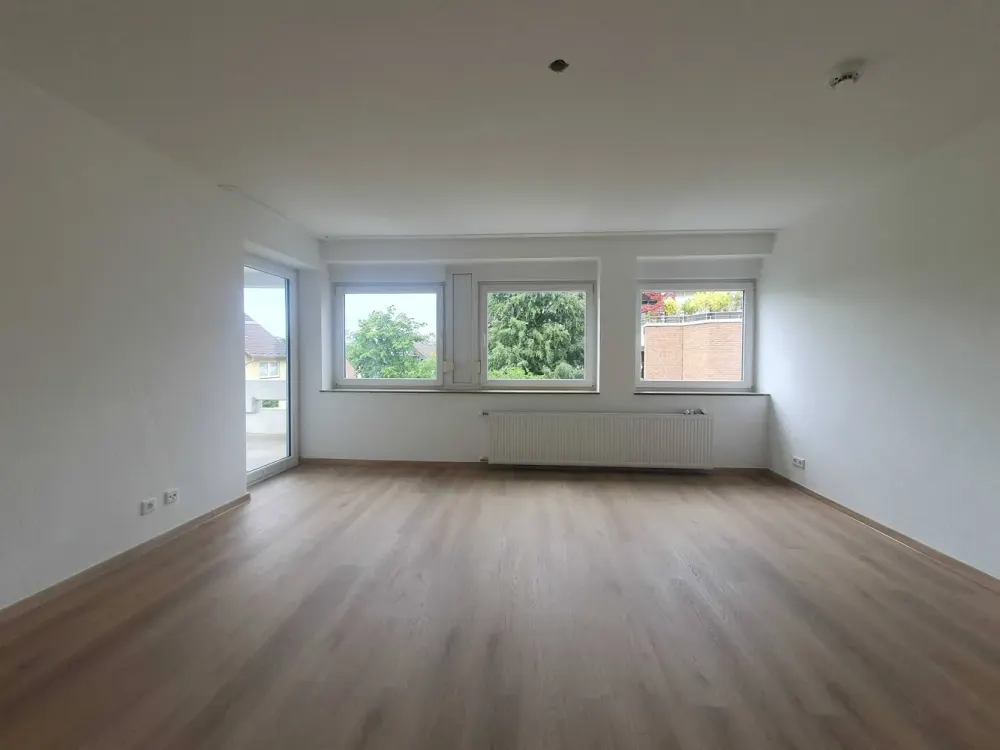 Sanierte 2-Zimmer-Wohnung mit Balkon und viel Platz zur freien Entfaltung