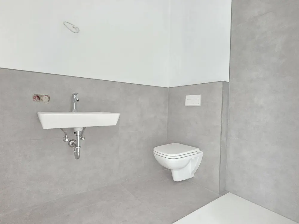 Neubau Dachgeschoss 4-Zimmer-Wohnung mit Balkon, 2,5 Bäder - QNG-Standard und Energieklasse A+!