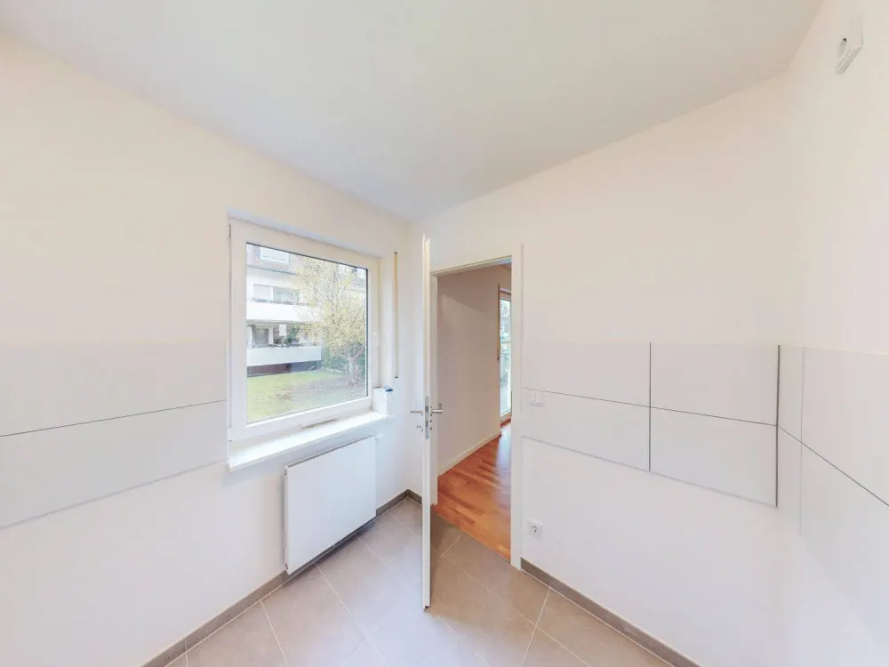 Helles 1-Zimmer-Apartment mit Balkon