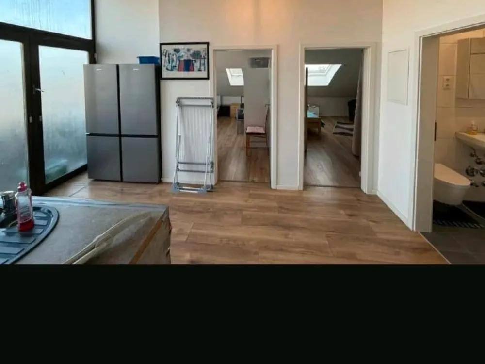 Schlafzimmermöbel Set: Kleiderschrank, Bett und Nachttisch