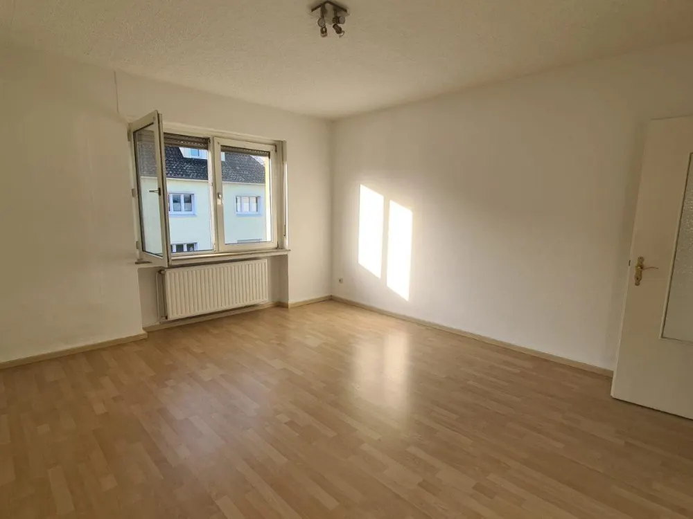 1 Zimmer Wohnung + Wohnküche KDB 45qm 1.OG