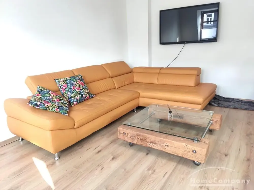 26187 HomeCompany Dresden Furnished 2-Room Maisonette Apartment in Dresden-Neustadt