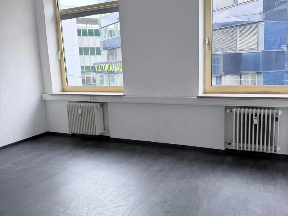 Helle 5-Zimmer-Wohnung mit 140 m² in bester Innenstadtlage von Sa