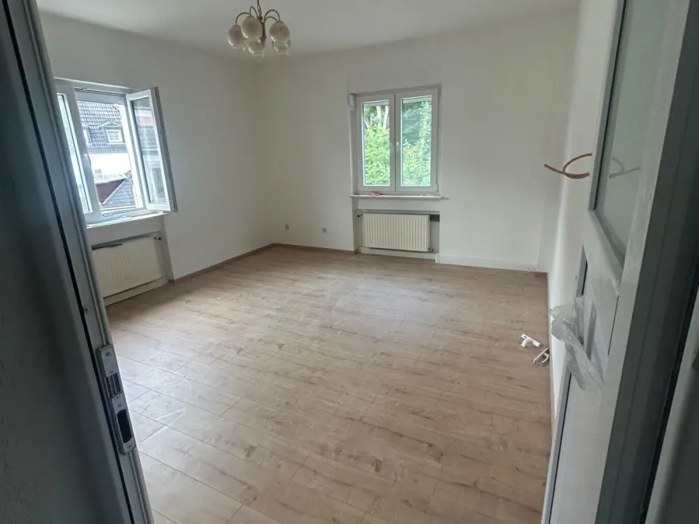 Helle 1-Zimmer-Wohnung im 1. Obergeschoss links, ca. 35 m²