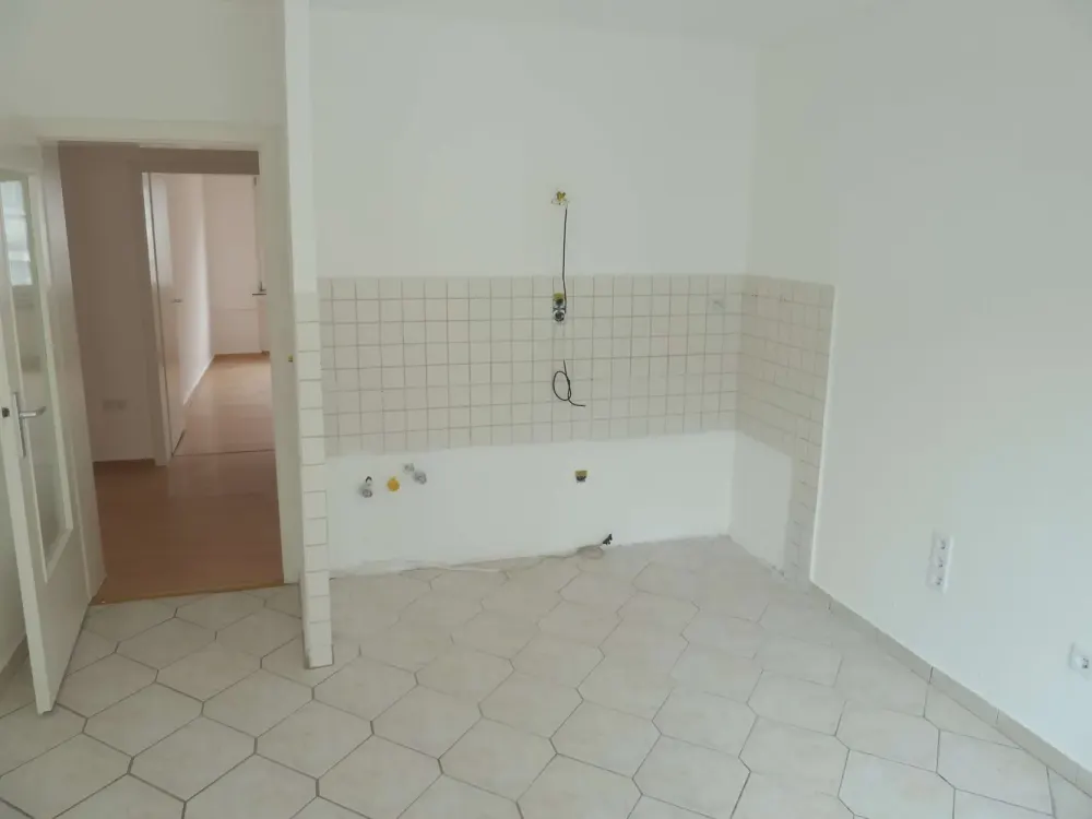 ruhig und doch zentral gelegen - Wannenbad -
