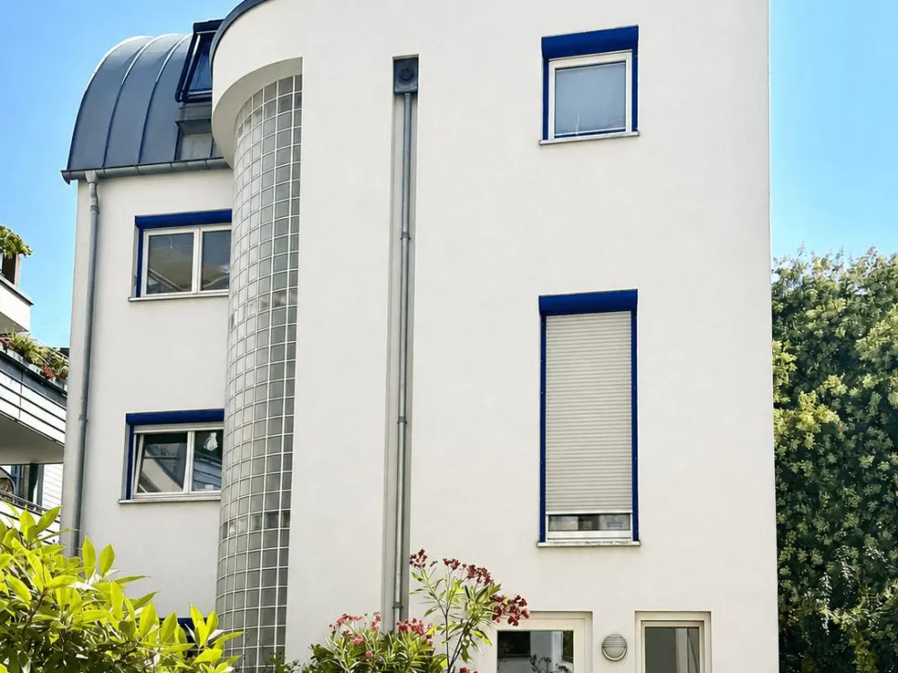 Wohnen im Herzen der Stadt: 5-Zimmer-Maisonette in ruhiger Innenhoflage