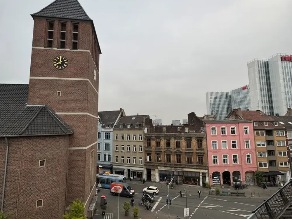 Singles aufgepasst! Helle 2-Zimmer-Wohnung im beliebten Lorettoviertel