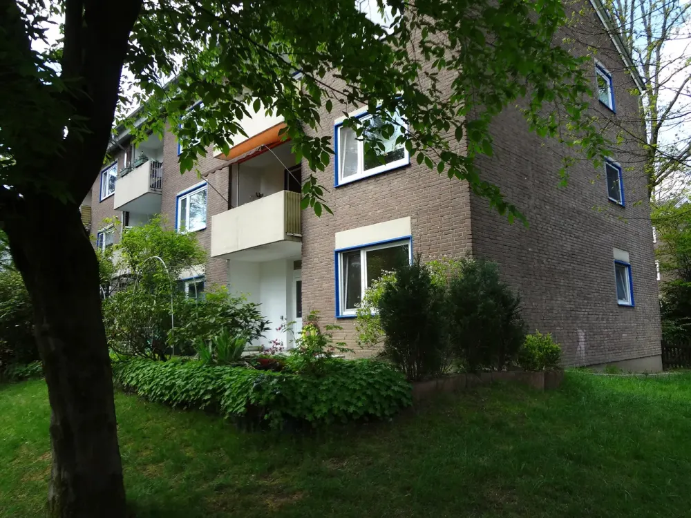 Ruhige 3-Zimmer-Wohnung im 1. OG mit Balkon im Grünen nahe Urdenbach (Provionsfrei)