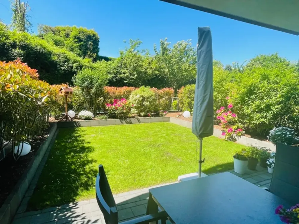 Königsdorf, exklusive u. moderne 3 Zi.-Gartenwohnung, Blick ins Grüne, ruhige Lage, Aufzug!