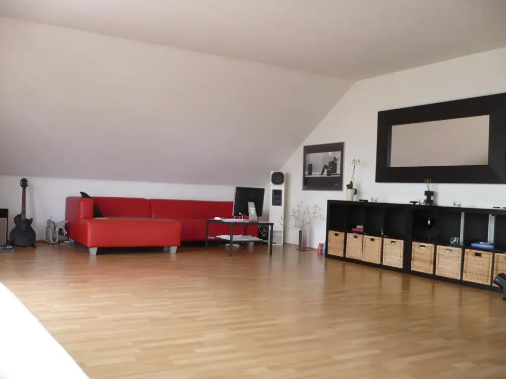 Commission-free! Very beautiful and bright attic apartment, 2 rooms, bathroom, kitchen, balcony